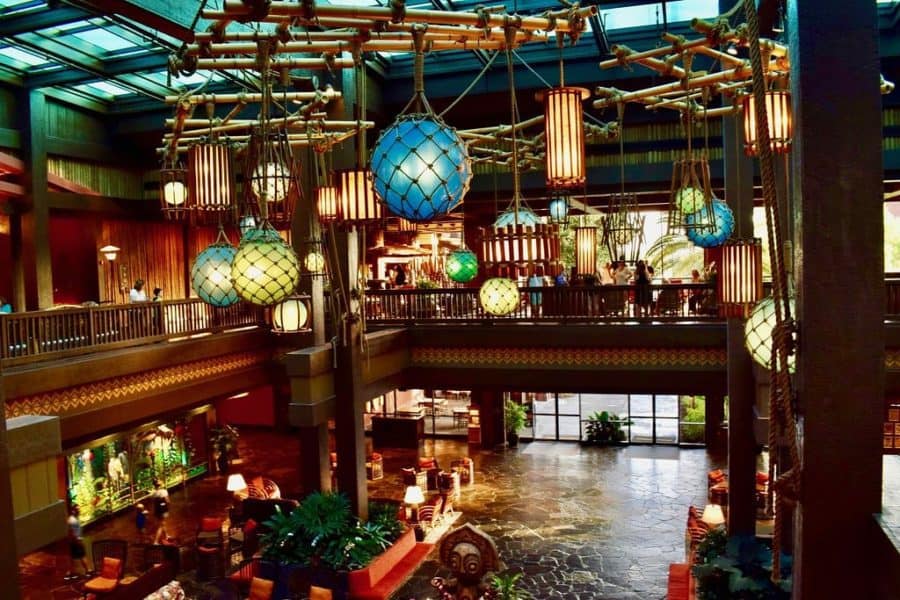 Essential Oil Blends that smell like a Disney Vacation 16 Disney Polynesian