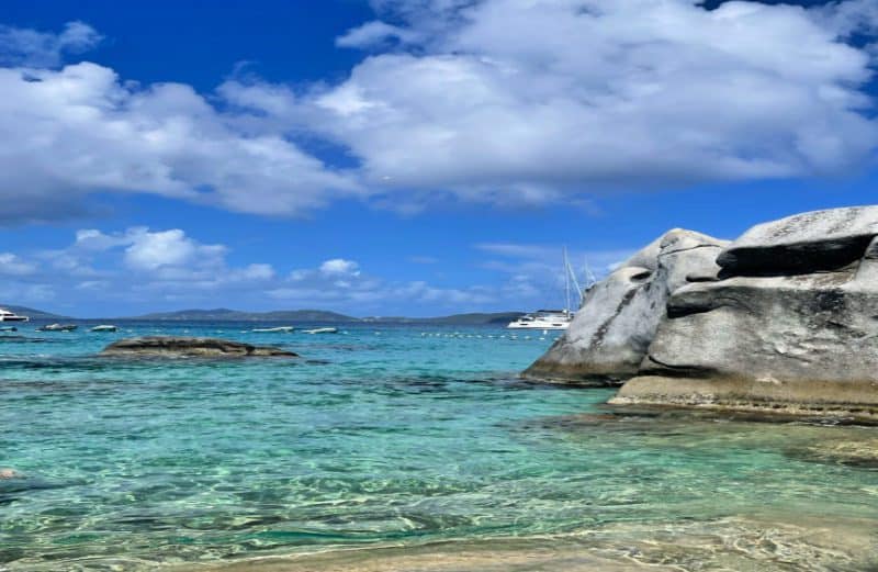 Virgin Gorda Baths with large rock formations and crystal clear waters.
