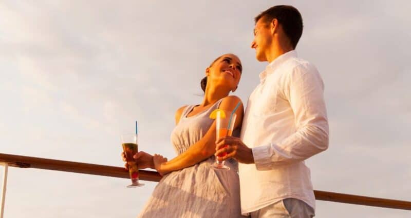 Can you drink on a cruise at 18?