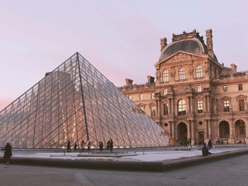 Paris for couples, Louvre