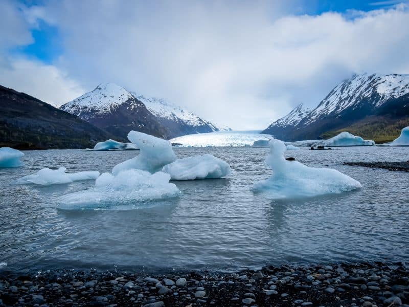 Ice Caves Near Anchorage That Will Blow Your Mind 2 Spencer Glacier