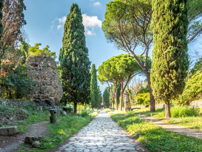 30 Famous Rome Italy Landmarks That You Must See 18 Via Appia Antica, Rome's ancient road full of history and charm. Imagine walking on old cobblestones, surrounded by lush green landscapes and remnants of ancient Roman tombs and monuments.