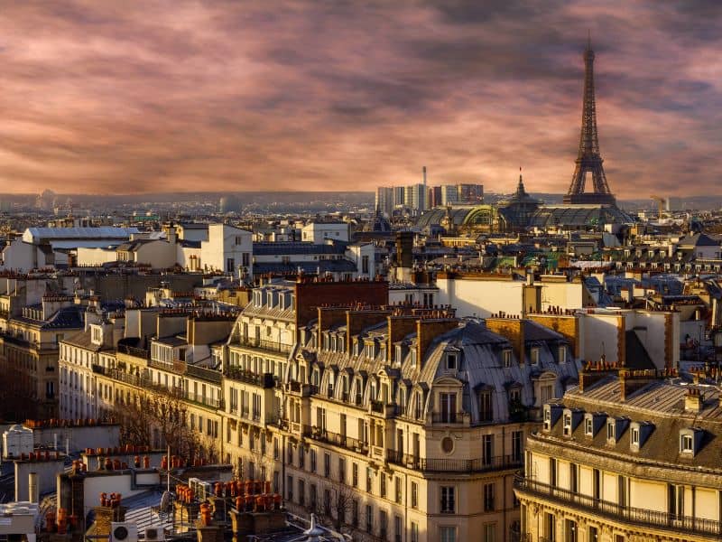 10 Travel Spots Every True Swiftie Will Know 7 Paris