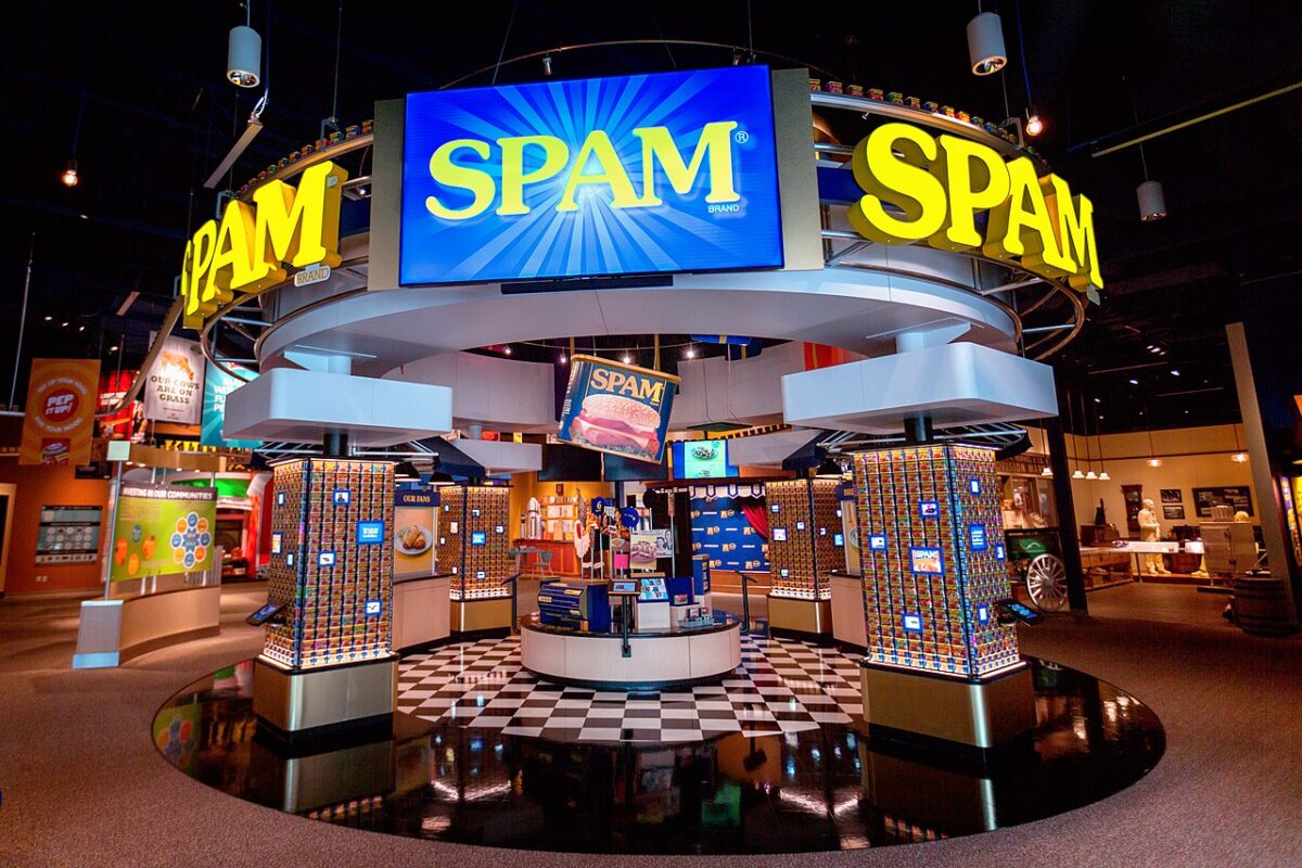 10 Eye-Popping US Roadside Attractions You Need to See! 11 1280px Inside the SPAM Museum Austin MN 33953682230