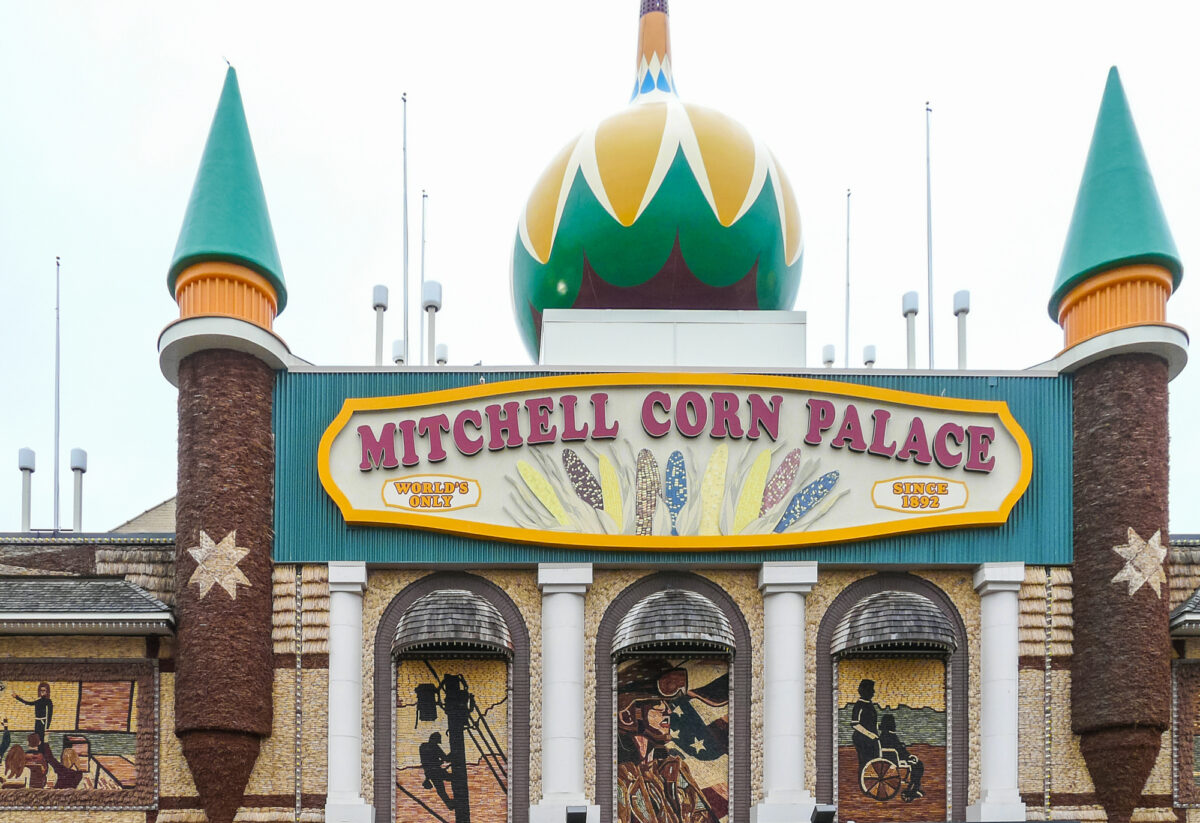 10 Eye-Popping US Roadside Attractions You Need to See! 6 Mitchell, South Dakota, USA - May 10, 2008: Exterior of famous "The World's Only Corn Palace" known widely for its walls covered with corn.
