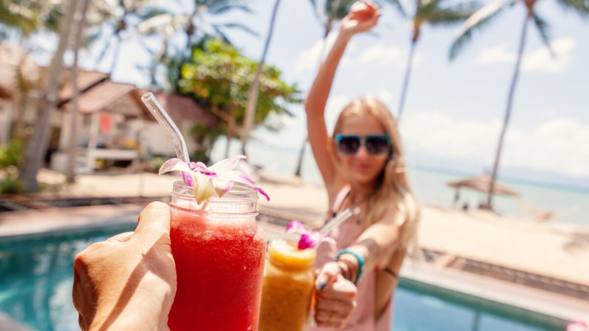 The Top 10 Bars You Need to Check Out in Nassau! 11 drinks 5