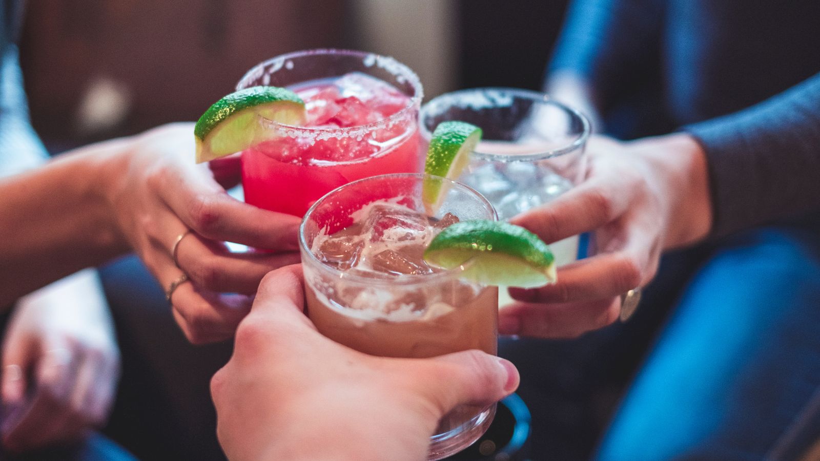 The Top 10 Bars You Need to Check Out in Nassau! 3 drinks