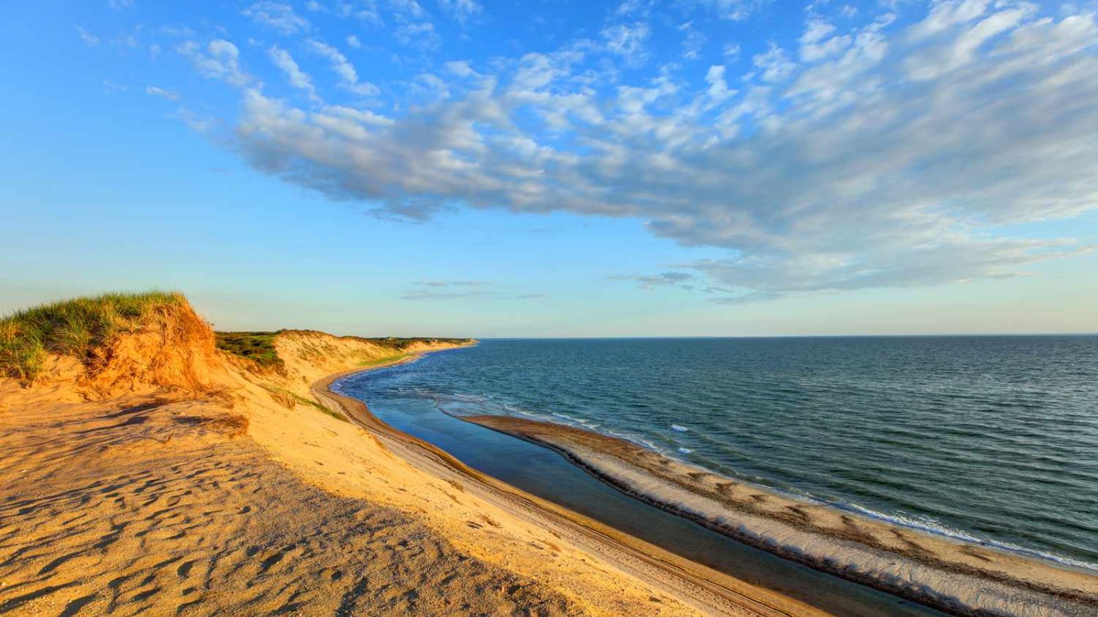 America’s 13 Most Alarming Beaches You Won’t Believe Exist! 10 word image 74105 7