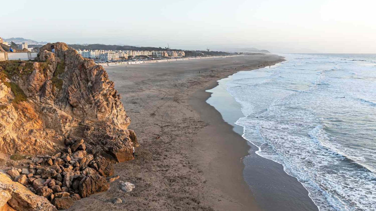 America’s 13 Most Alarming Beaches You Won’t Believe Exist! 11 word image 74105 8