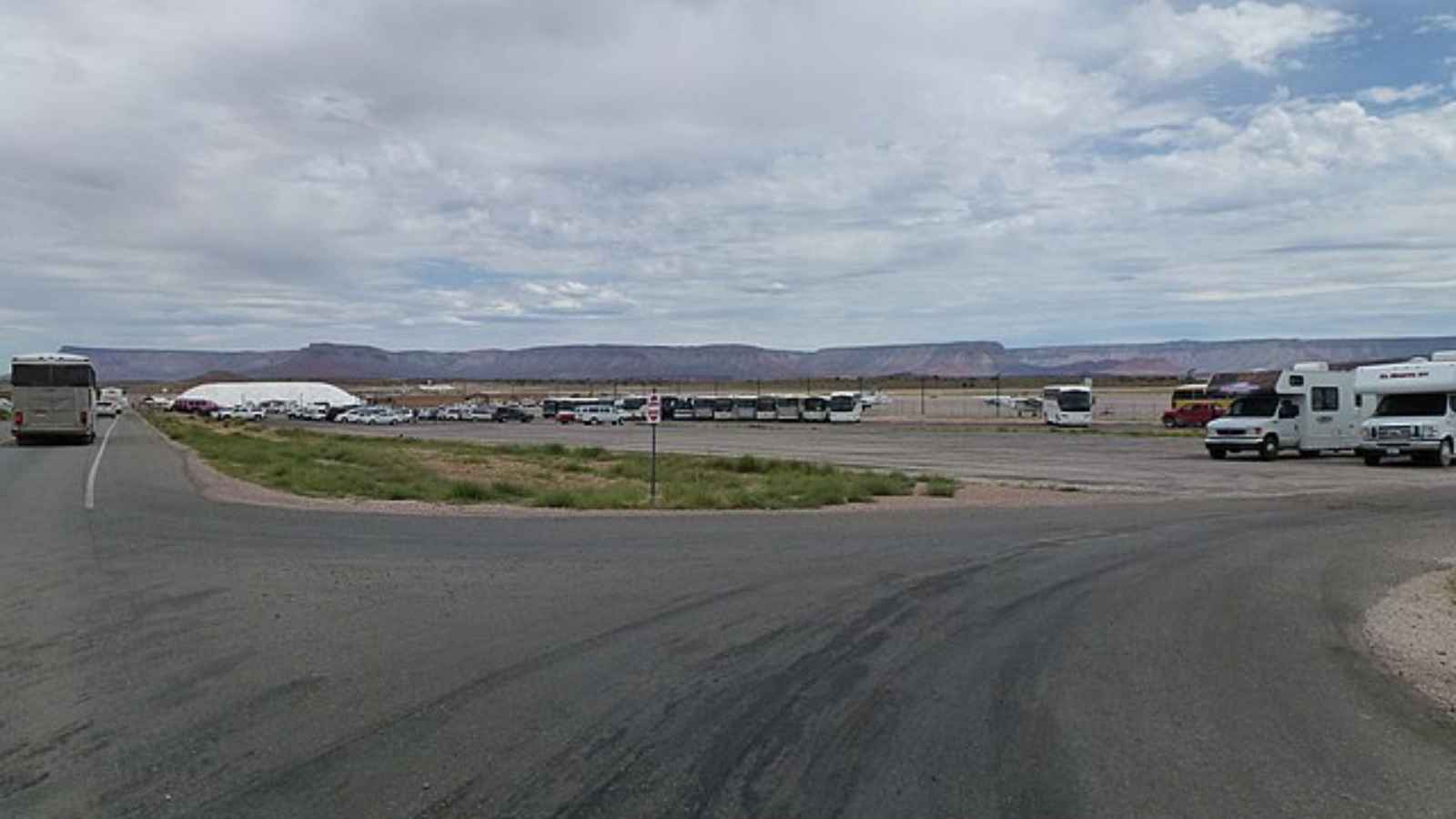 15 Best Tiny Airports in The United States That Prove Size Doesn't Matter 16 Best Tiny Airports in The United States That Prove Size Doesn't Matter