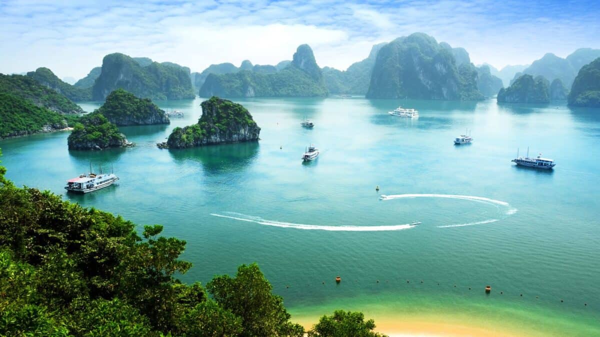 Ha Long Bay