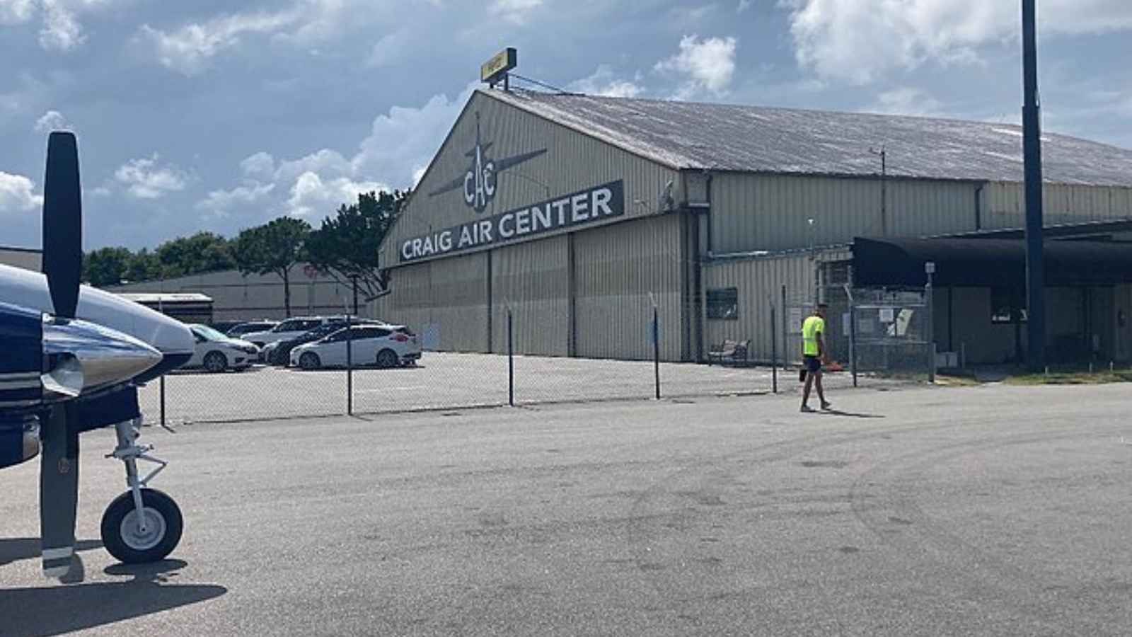 15 Best Tiny Airports in The United States That Prove Size Doesn't Matter 15 Best Tiny Airports in The United States That Prove Size Doesn't Matter