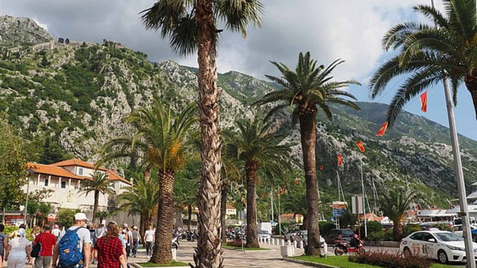 The 13 Friendliest Cities in the World (and How Much They Cost to Visit) 9 Friendliest Cities in the World (and How Much They Cost to Visit)