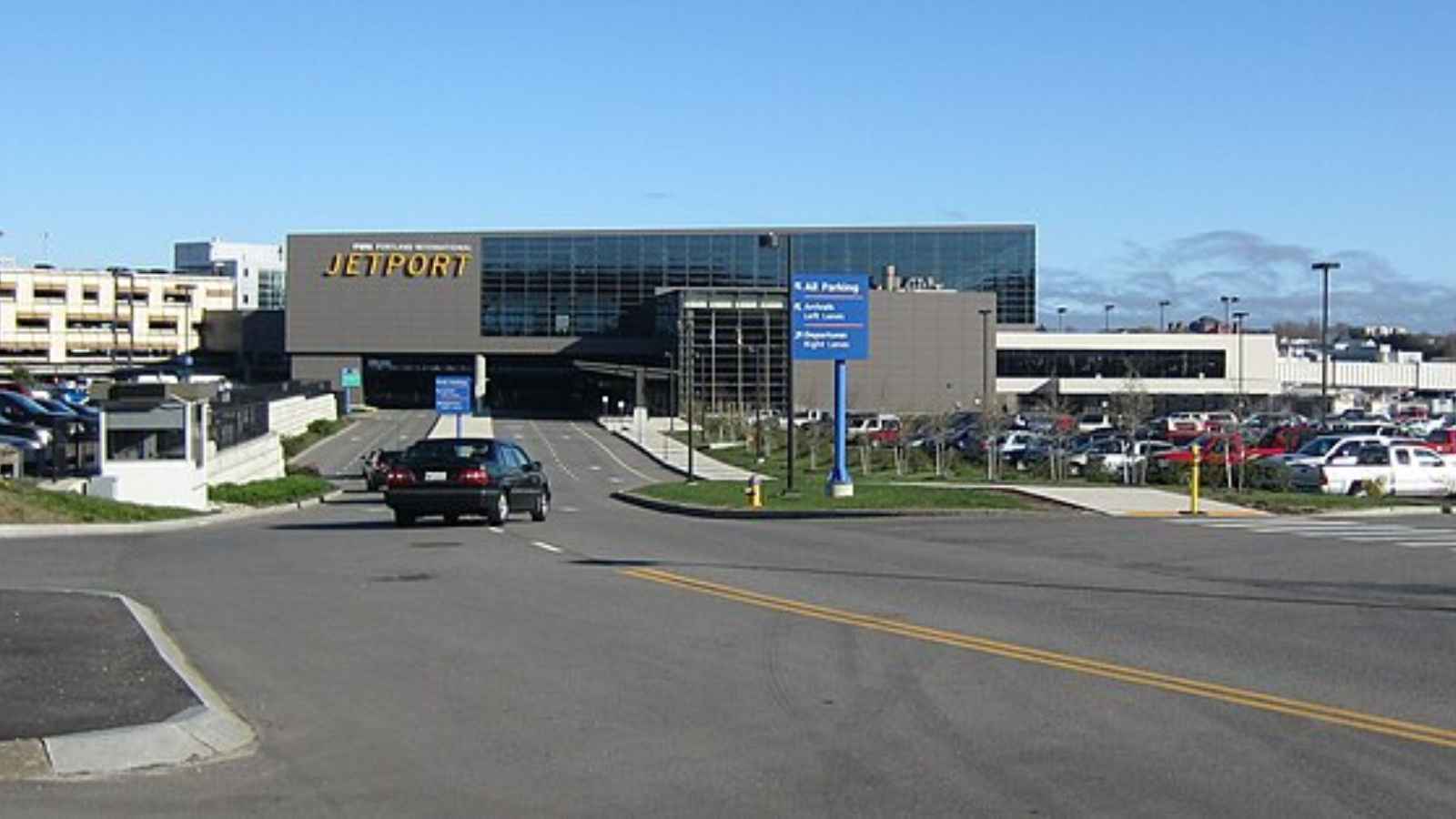 15 Best Tiny Airports in The United States That Prove Size Doesn't Matter 11 Best Tiny Airports in The United States That Prove Size Doesn't Matter