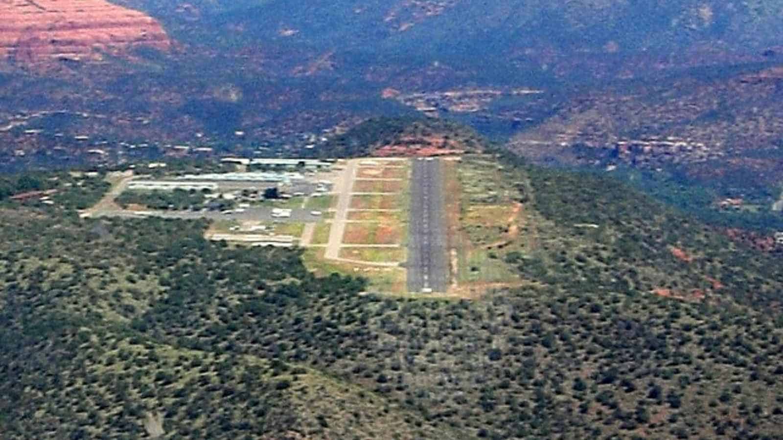 15 Best Tiny Airports in The United States That Prove Size Doesn't Matter 12 Best Tiny Airports in The United States That Prove Size Doesn't Matter