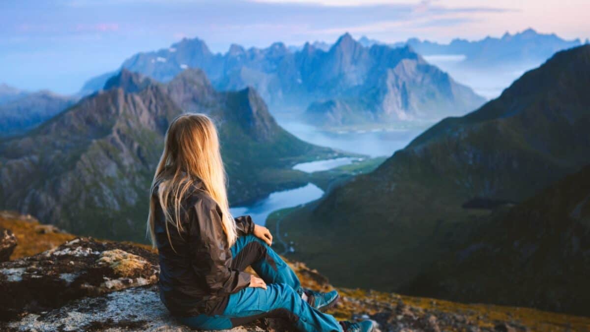 15 Top Travel Destinations for Moving On After a Breakup 18 Solo Travel
